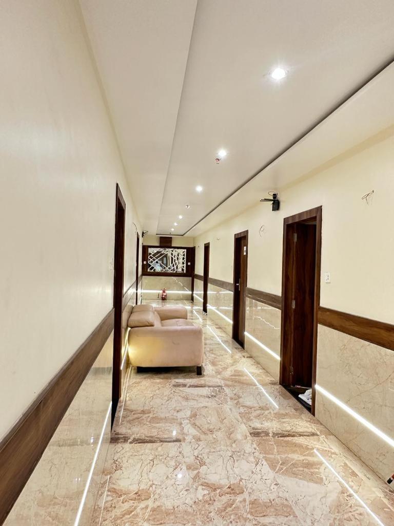 Hotel Bkc Prime - Near Us Consulate มุมไบ ภายนอก รูปภาพ